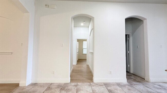 Building Photo - 2720 Inn Kitchen Wy