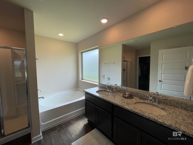 Building Photo - 23976 Songbird Dr