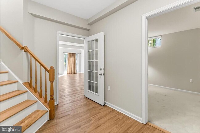 Building Photo - 2410 Dakota Lakes Dr