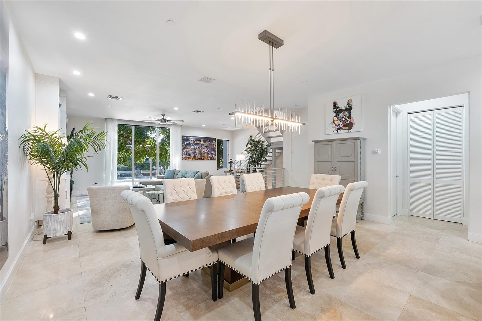 Building Photo - 3266 NE 15th St