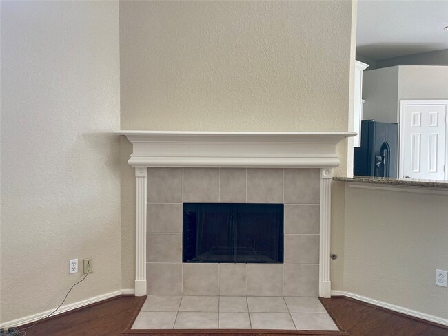 Building Photo - 4835 Chase Ct Dr