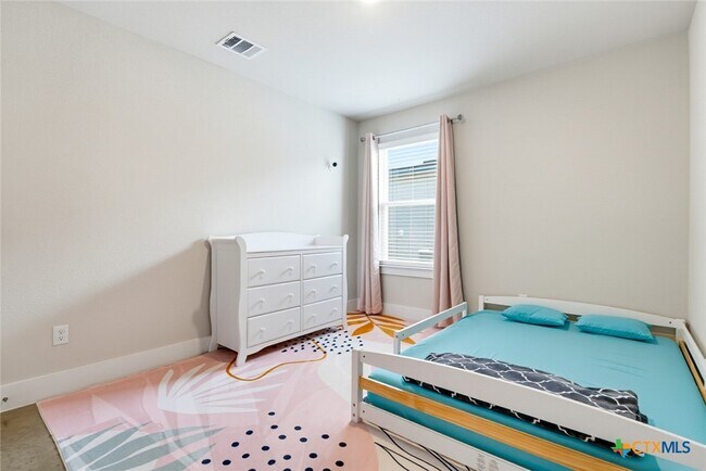 Building Photo - 1114 LEXINGTON Dr