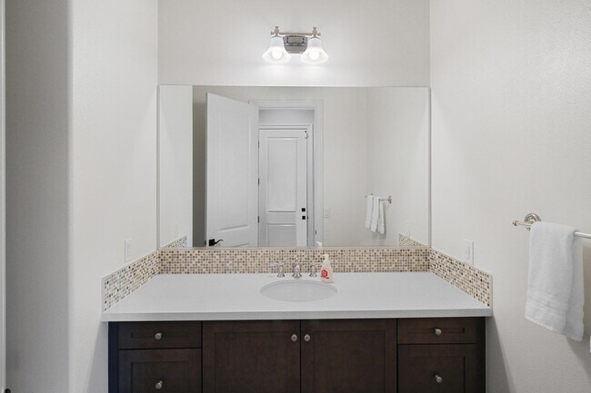 Building Photo - 55100 Autumn Valley Ct
