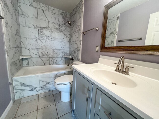 Building Photo - HOUSE - COTTONWOOD – VERDE VILLAGE