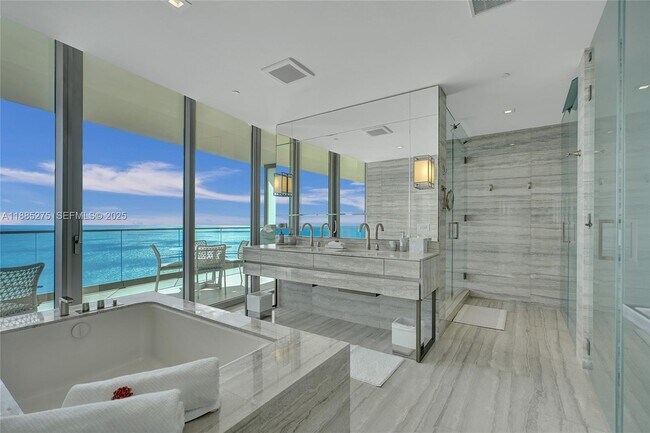 Building Photo - 18975 Collins Ave