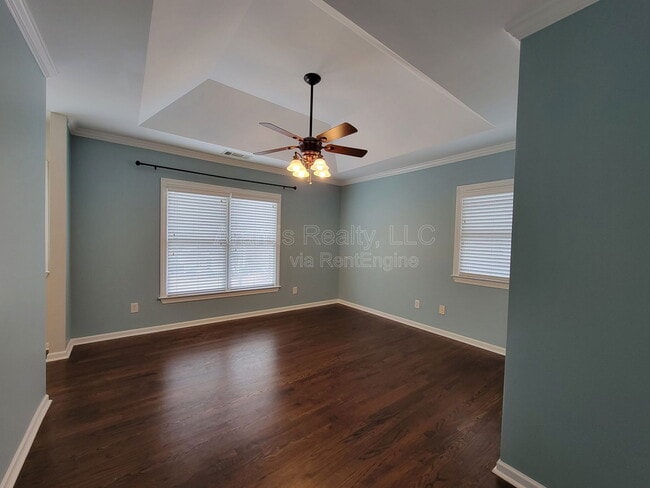 Building Photo - 3239 Osborne Rd NE