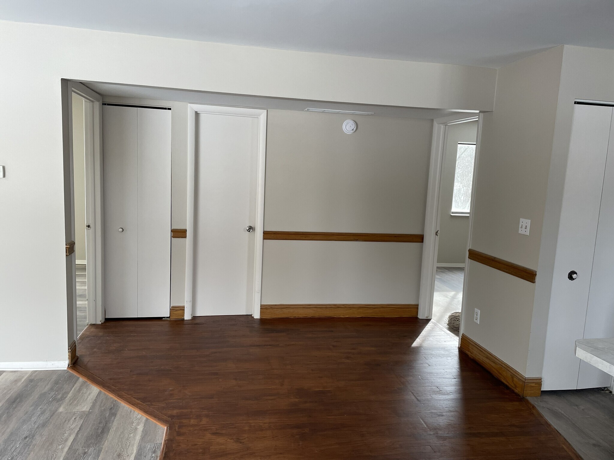 Building Photo - 1562 Mac Dr