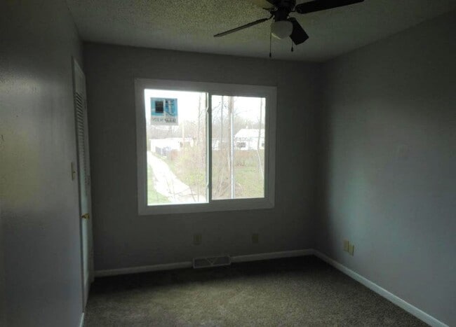 Building Photo - 1139 N Park Ave