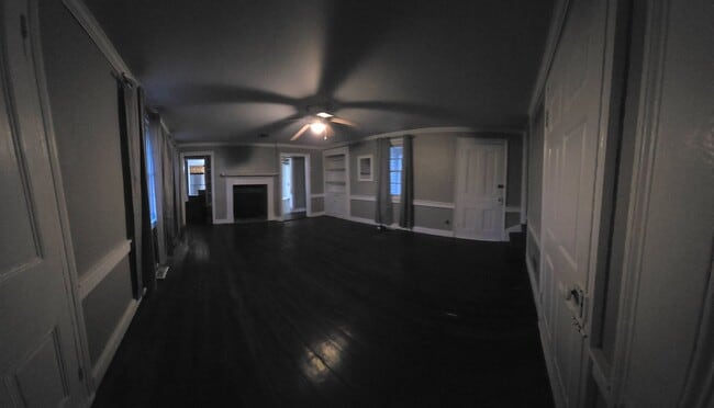 Building Photo - 3 Bedroom 1.5 Bath Located in Middletown