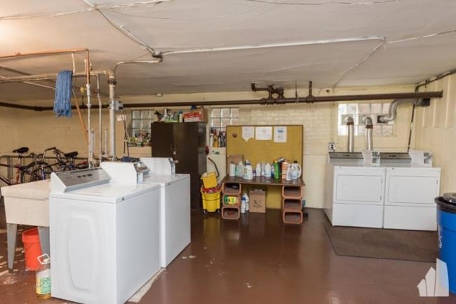 Building Photo - 2 bedroom in Chicago IL 60626