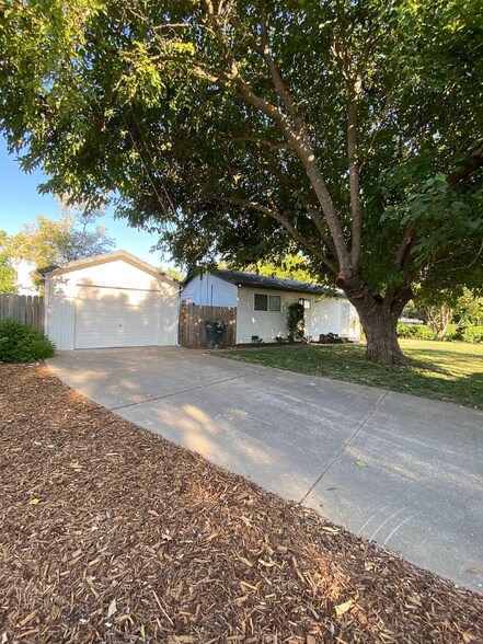 Building Photo - 775 Leonard St