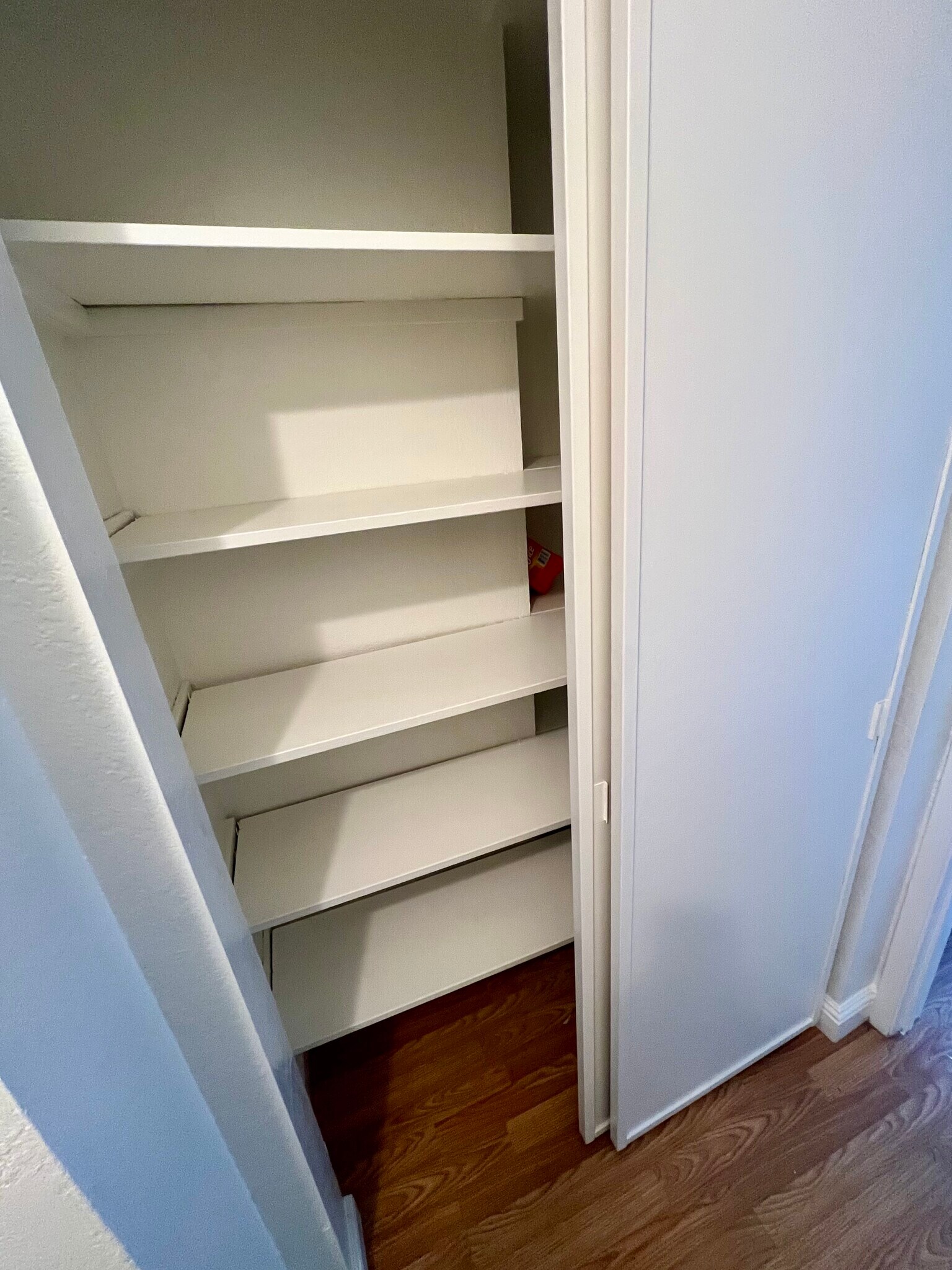 Building Photo - 133 Lawnview Cir