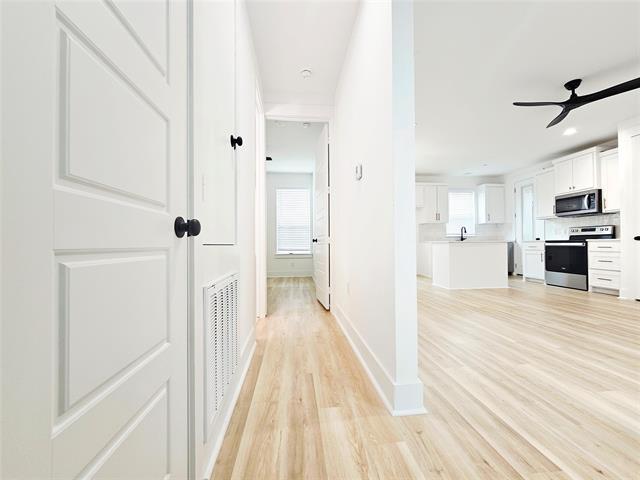 Building Photo - 206 S Village Way