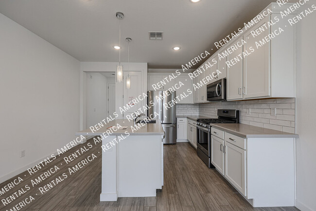 Building Photo - 1117 N Jay Pl