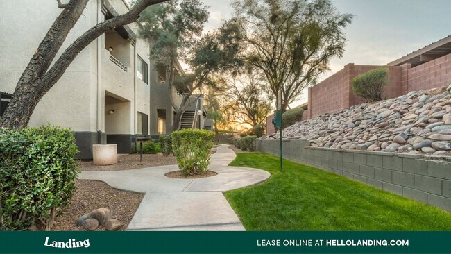 Building Photo - 1777 W Orange Grove Rd