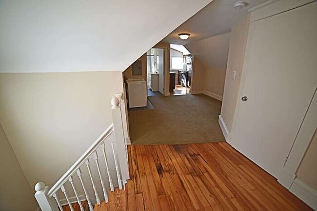 Building Photo - 1201 Brush Creek Blvd