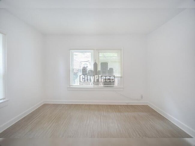 Building Photo - 3261 Carrollton Ave