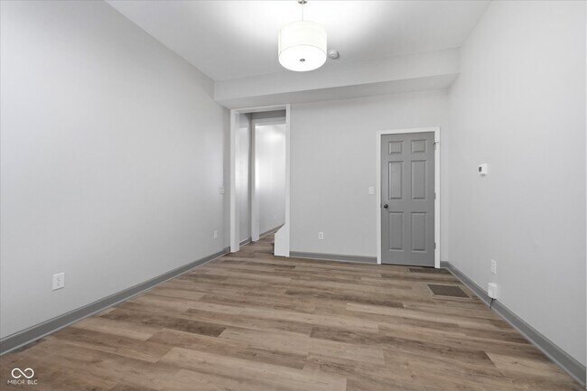 Building Photo - 314 N Hamilton Ave