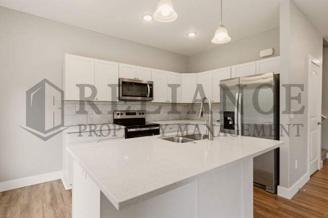 Building Photo - 4647 E 45th St N