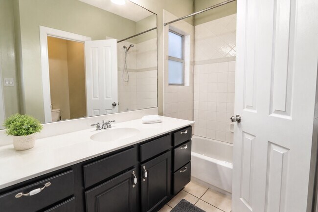 Building Photo - 9714 Kapri Ln