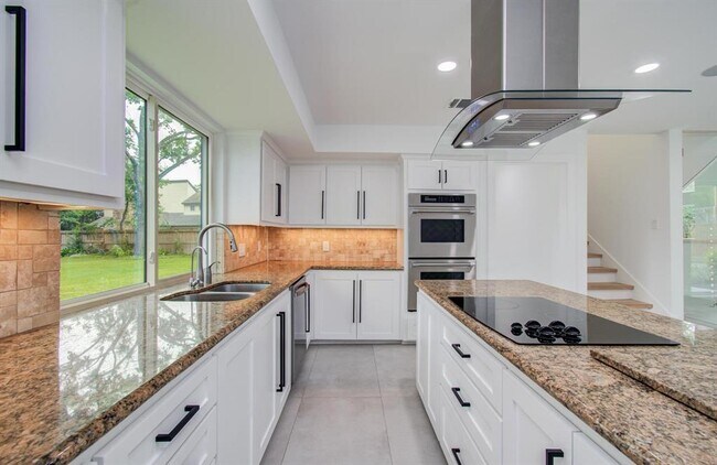 Building Photo - 1607 Big Lake Dr