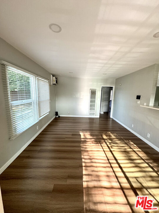 Building Photo - 6518 Pickering Ave