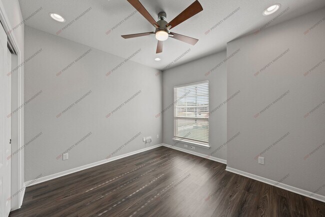 Building Photo - 1622 Fiddle Wood Wy