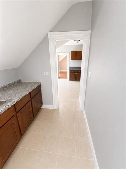 Building Photo - 284 Massachusetts Ave