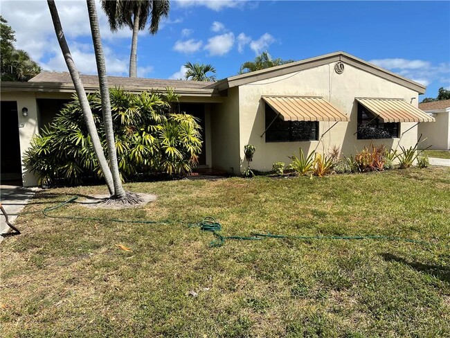 Primary Photo - 3035 Hayes St