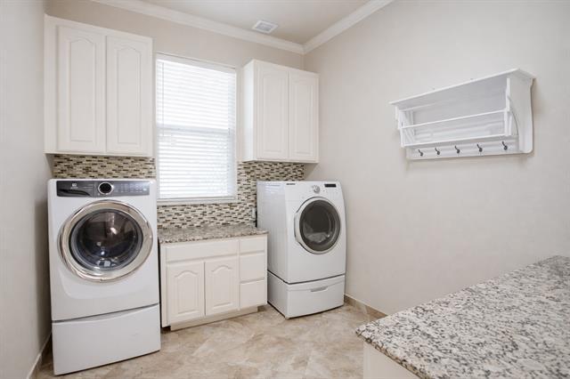 Building Photo - 7357 Golf Club Dr