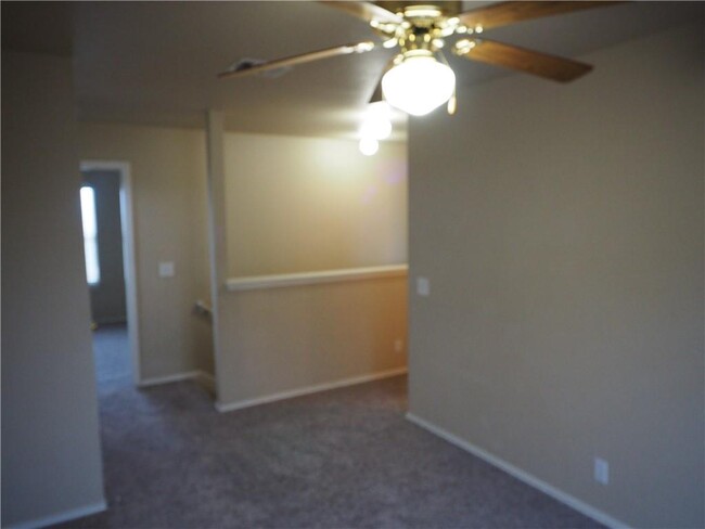Building Photo - 506 Stewart Dr