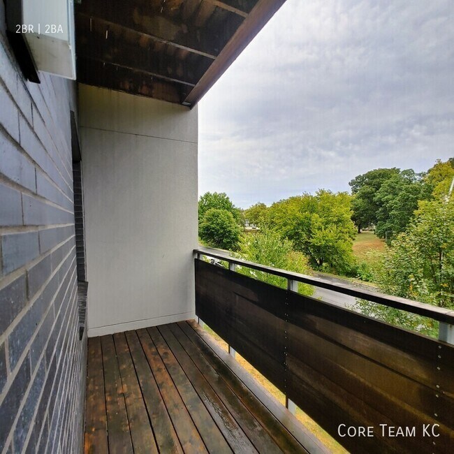 Building Photo - 3632 Gillham Rd