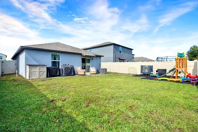 Building Photo - 5538 Blue Azure Dr