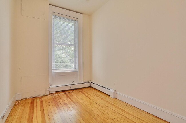 Building Photo - 202 Bloomfield St