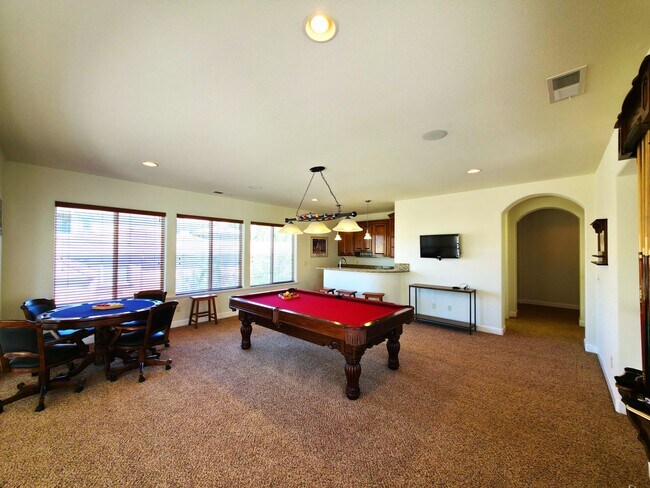 Building Photo - All-Inclusive Executive Luxury in Somerset...