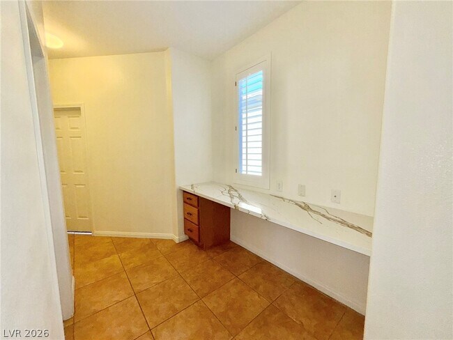 Building Photo - 1405 European Dr