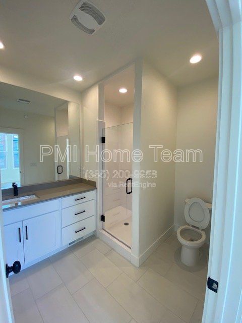 Building Photo - 1490 W Kason Ct