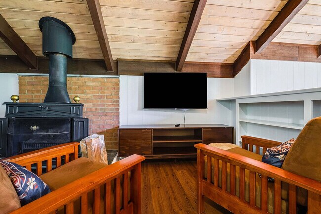 Building Photo - 2964 Hopkins Dr