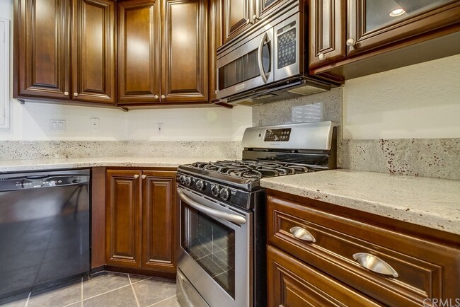 Building Photo - 24351 Marquis Ct