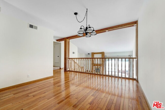 Building Photo - 6232 Nita Ave