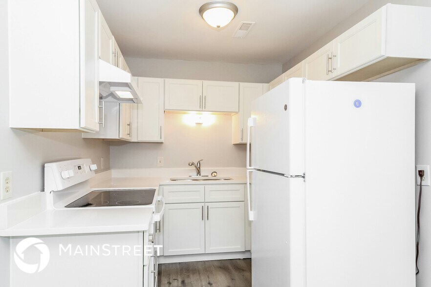 Building Photo - 4324 Walnut Hollow Dr