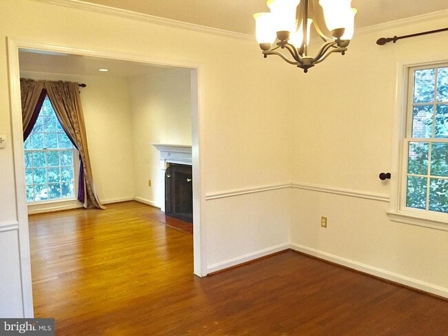 Building Photo - 7510 Cayuga Ave