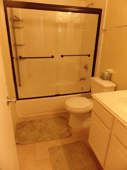 Building Photo - 3300 Pebblebrook Dr