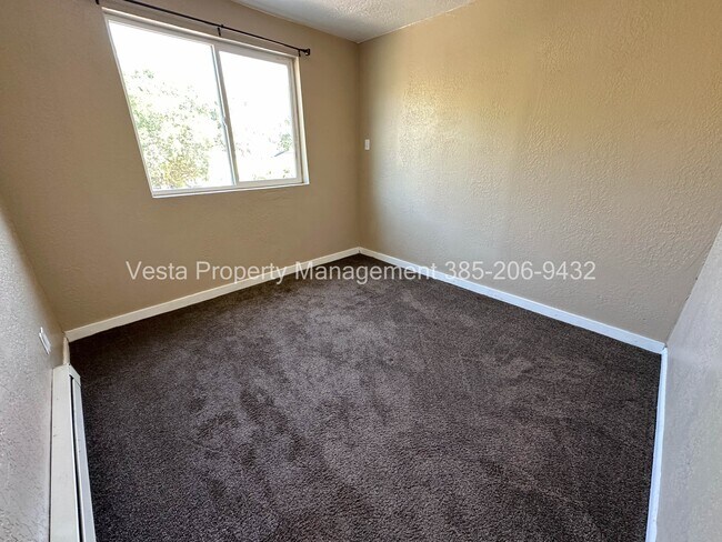 Building Photo - 2071 Jefferson Ave