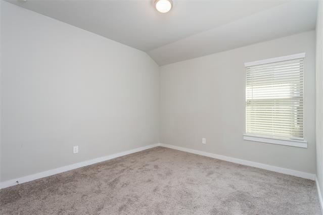 Building Photo - 2413 Spring Side Dr