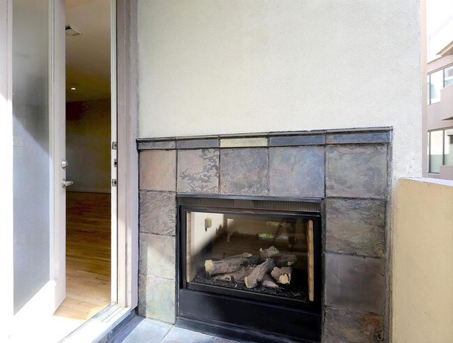 Building Photo - 1415 Bonnie Brae St
