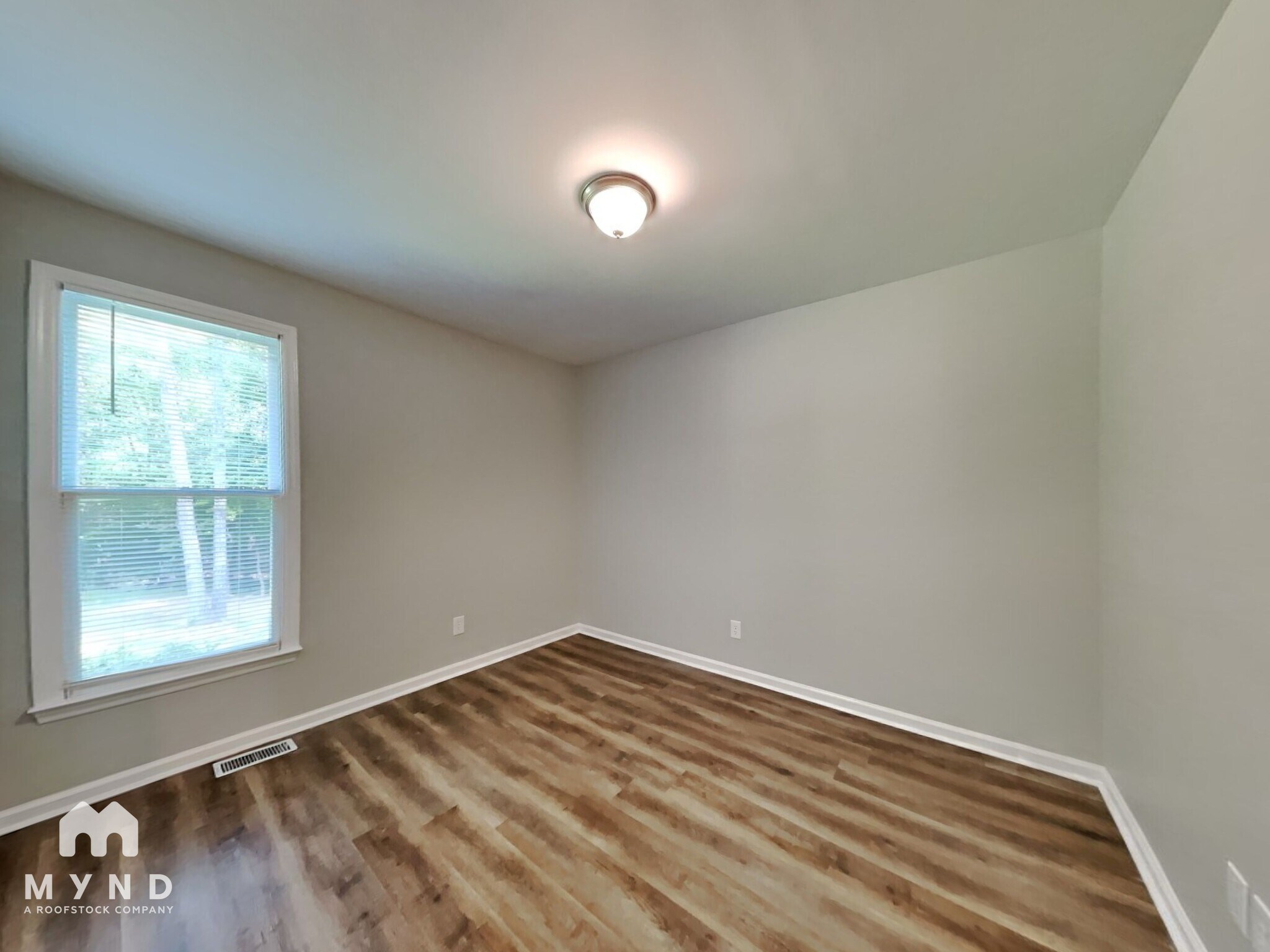 Building Photo - 523 Rockvale Ct