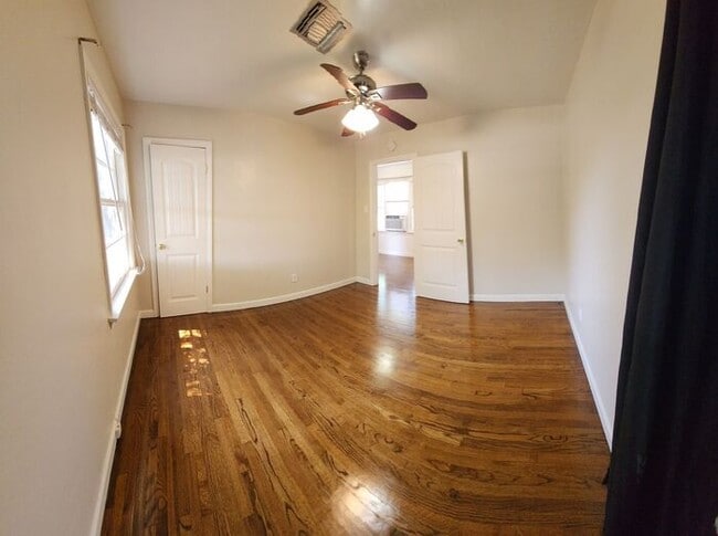 Building Photo - $500 REBATE!! Gorgeous Lemon Grove home with Vintage character!