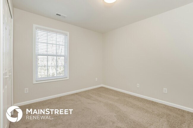Building Photo - 5979 Coopers Hawk Trail