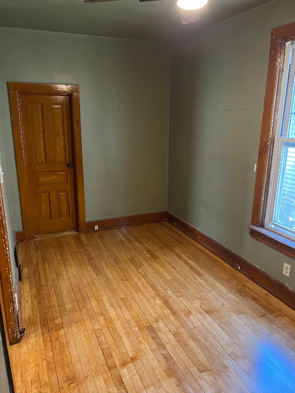 Building Photo - 2519 N Bartlett Ave